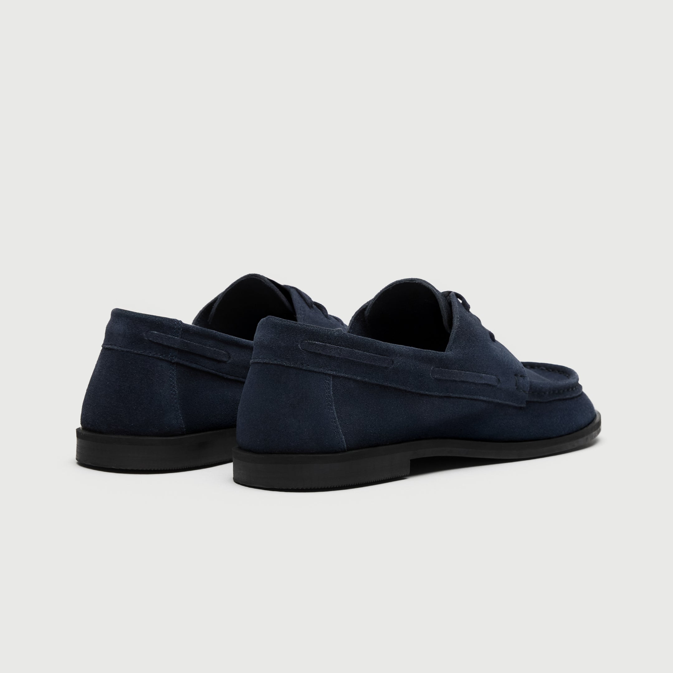 Walk London Roma Boat Shoe Suede in Navy heel view