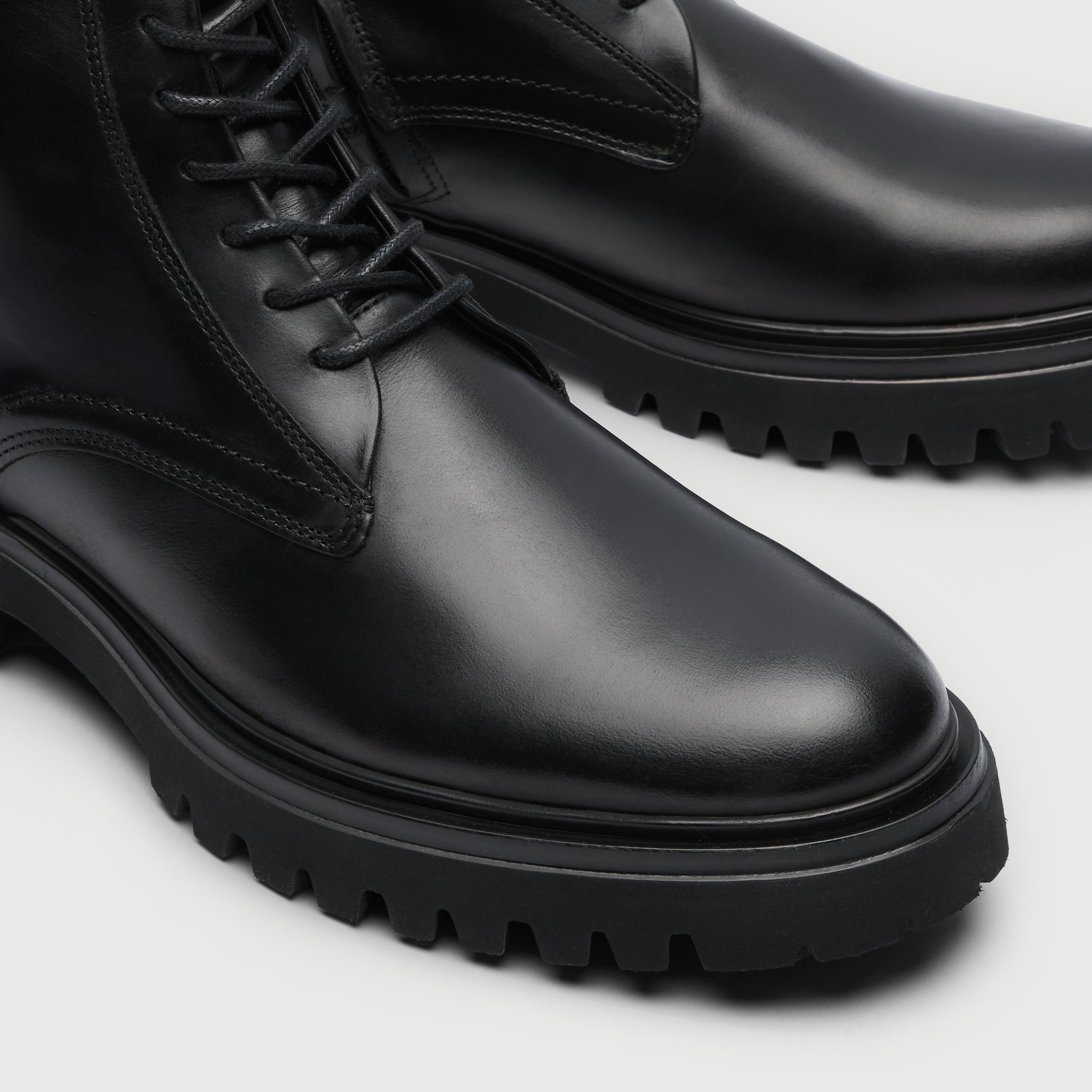 Walk London Mens Boston Lace Boot in Black Leather