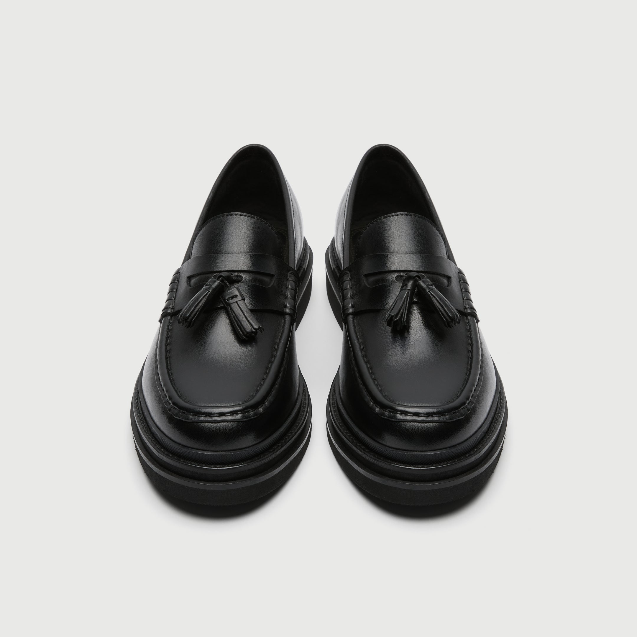 Walk London Mens Brooklyn Tassel Loafer in Black Leather