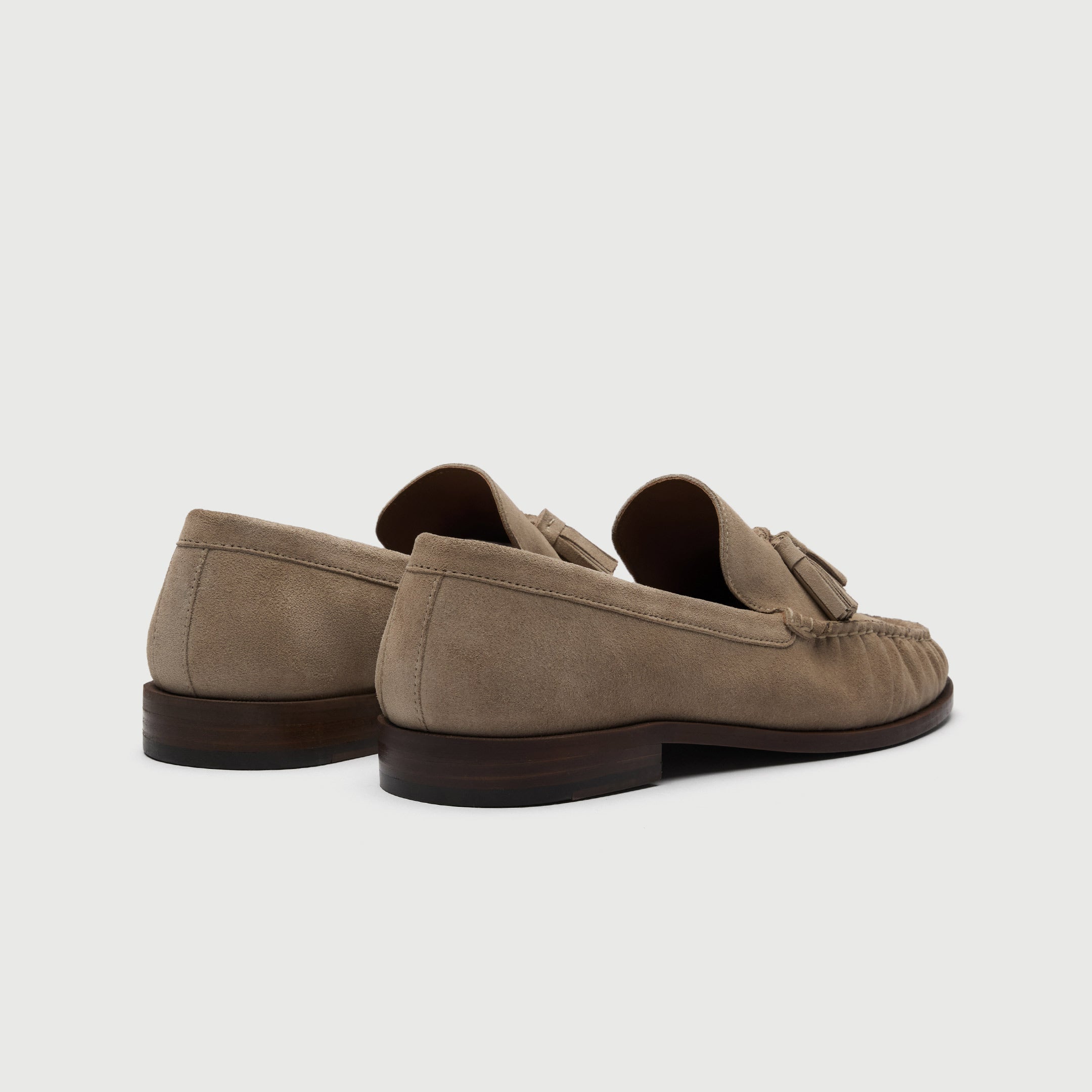 Walk London Como Stone Beige Suede Tassel Loafer heel view