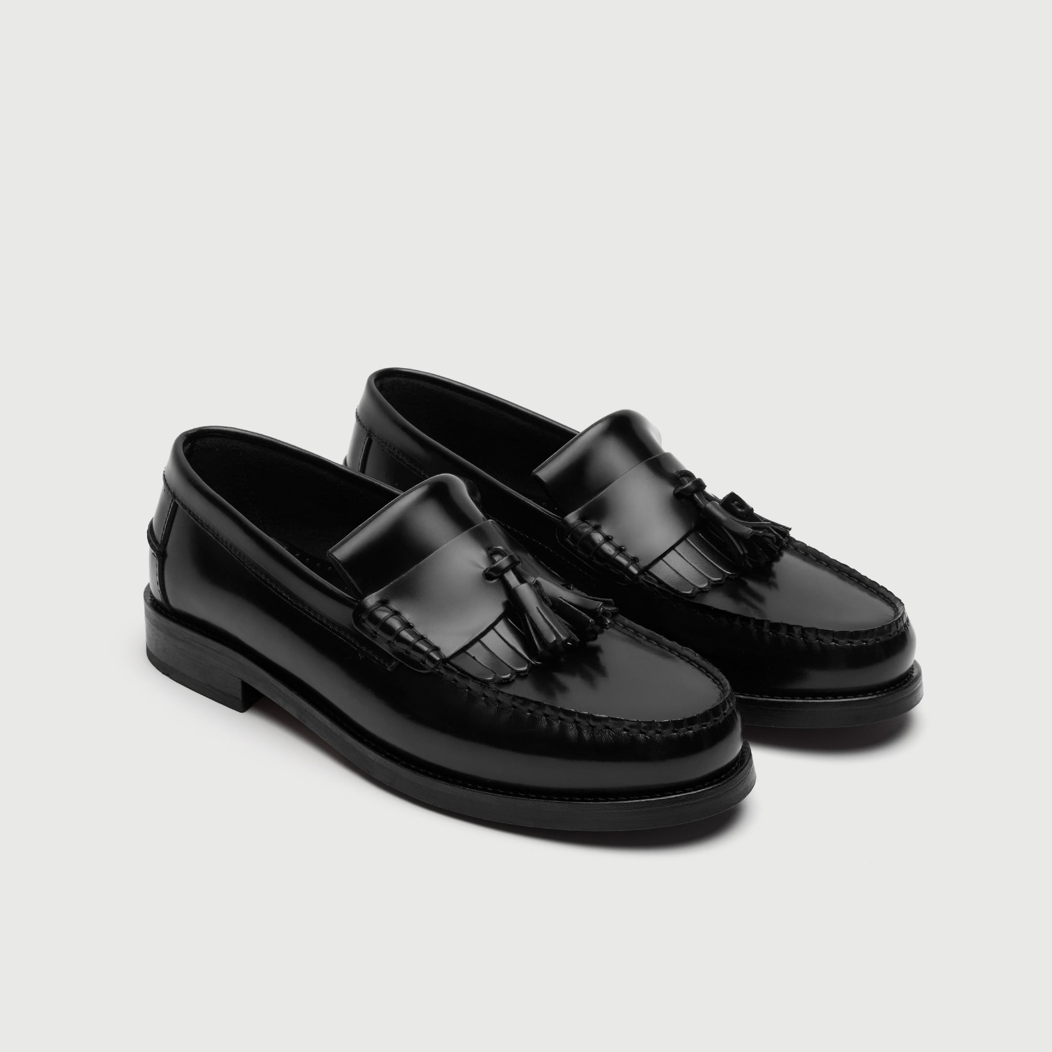 Walk London Dalston Fringe Tassel Loafer Black Leather Side