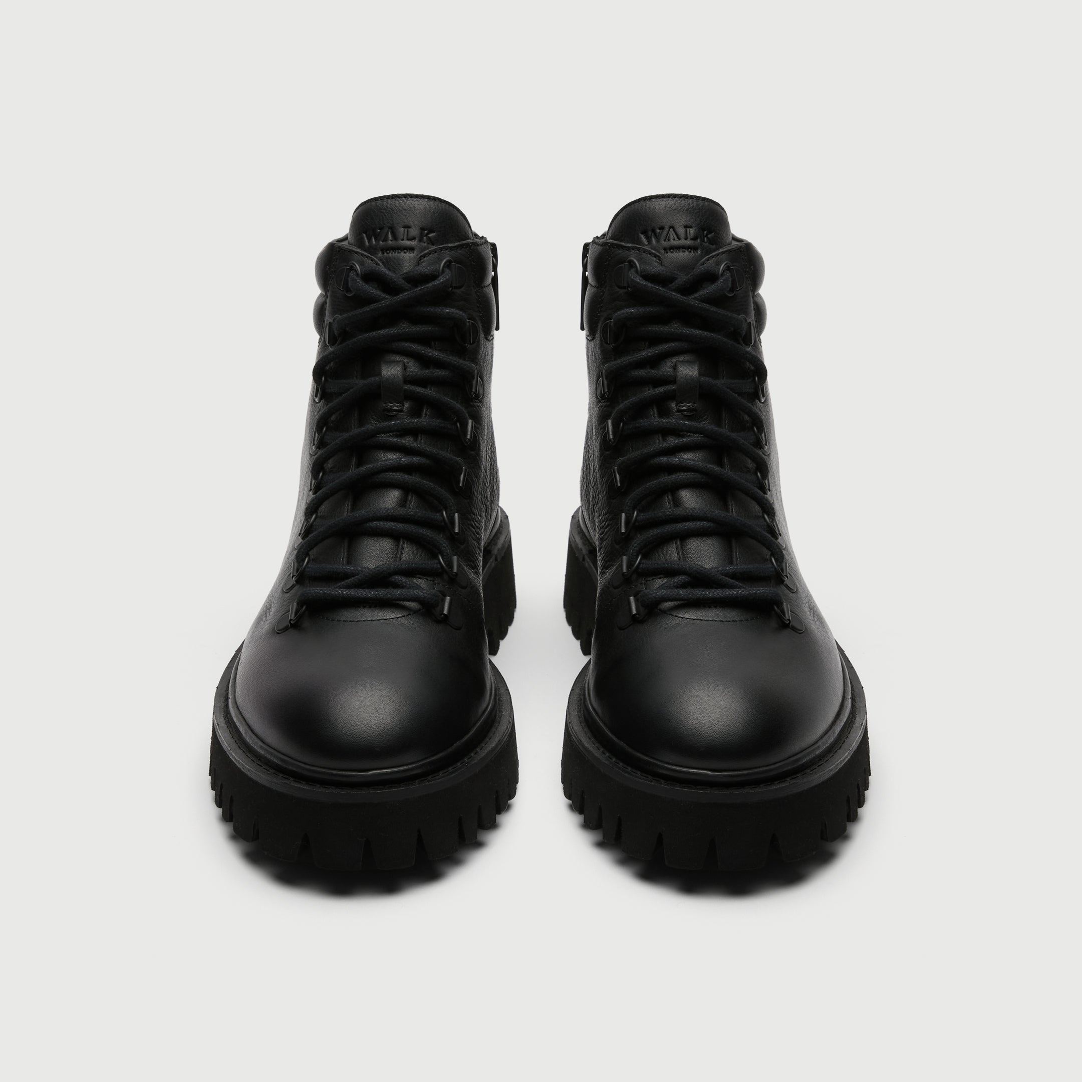 Walk London, Hopper Hiking boot in black leather with a black sole