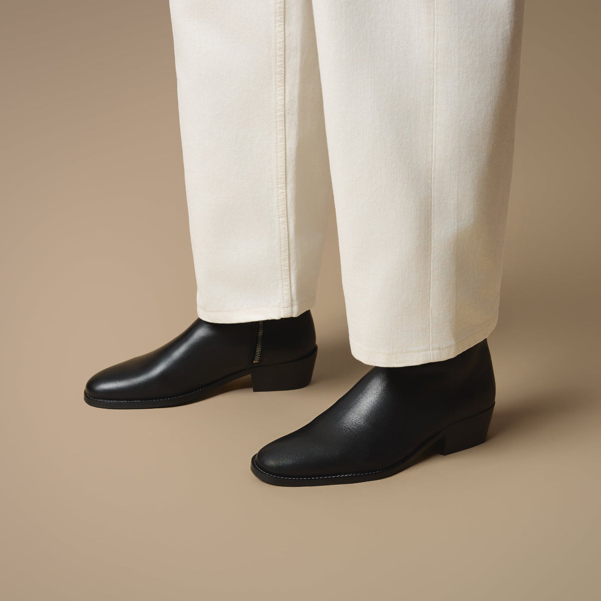 Hoxton Zip Up Cuban Heel Boot