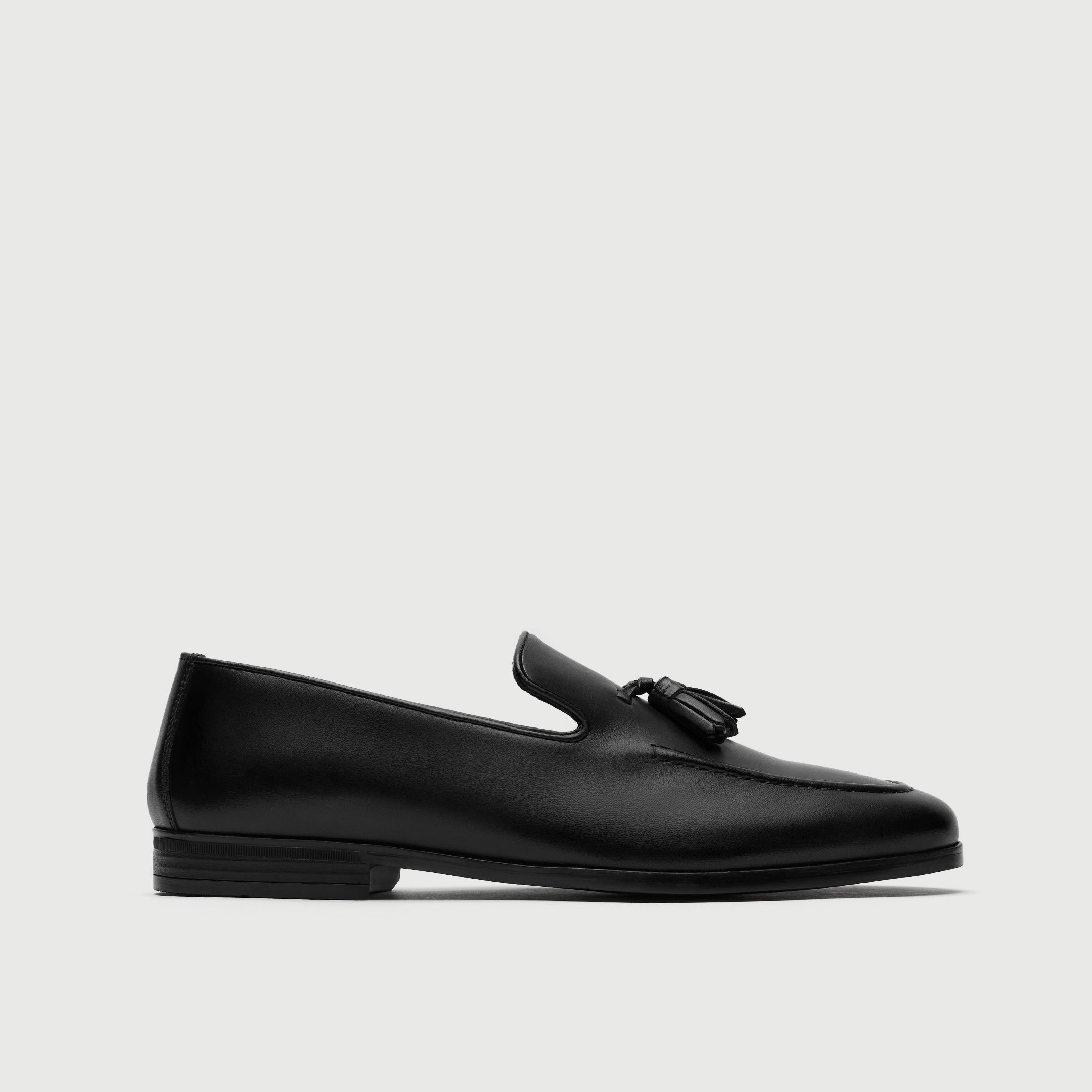 Walk London Ischia Black Leather Tassel Loafer side view