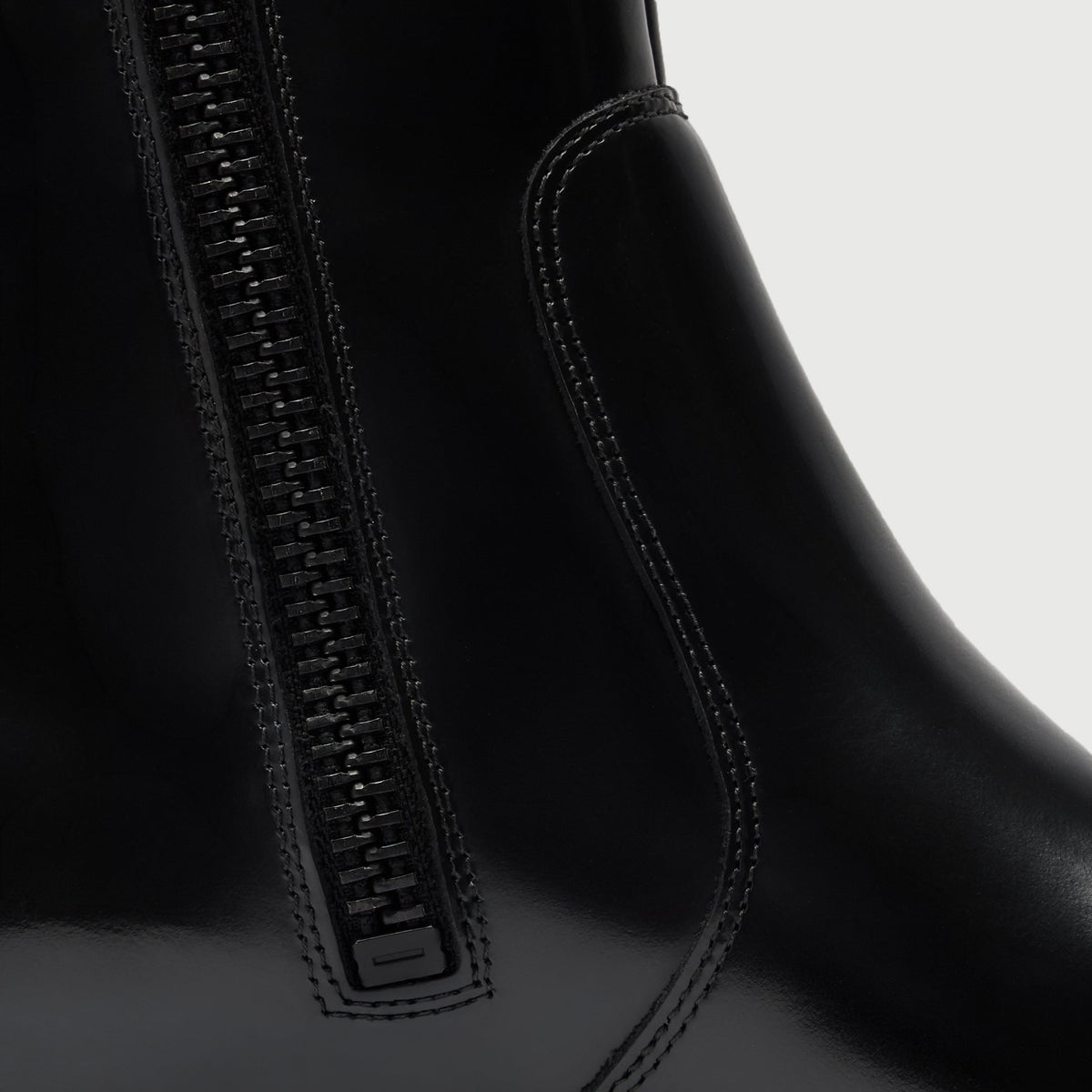 Walk London Lambeth Seam Zip Boot in Black Smooth Leather close up of inside zip and seam panel at the front of the boot