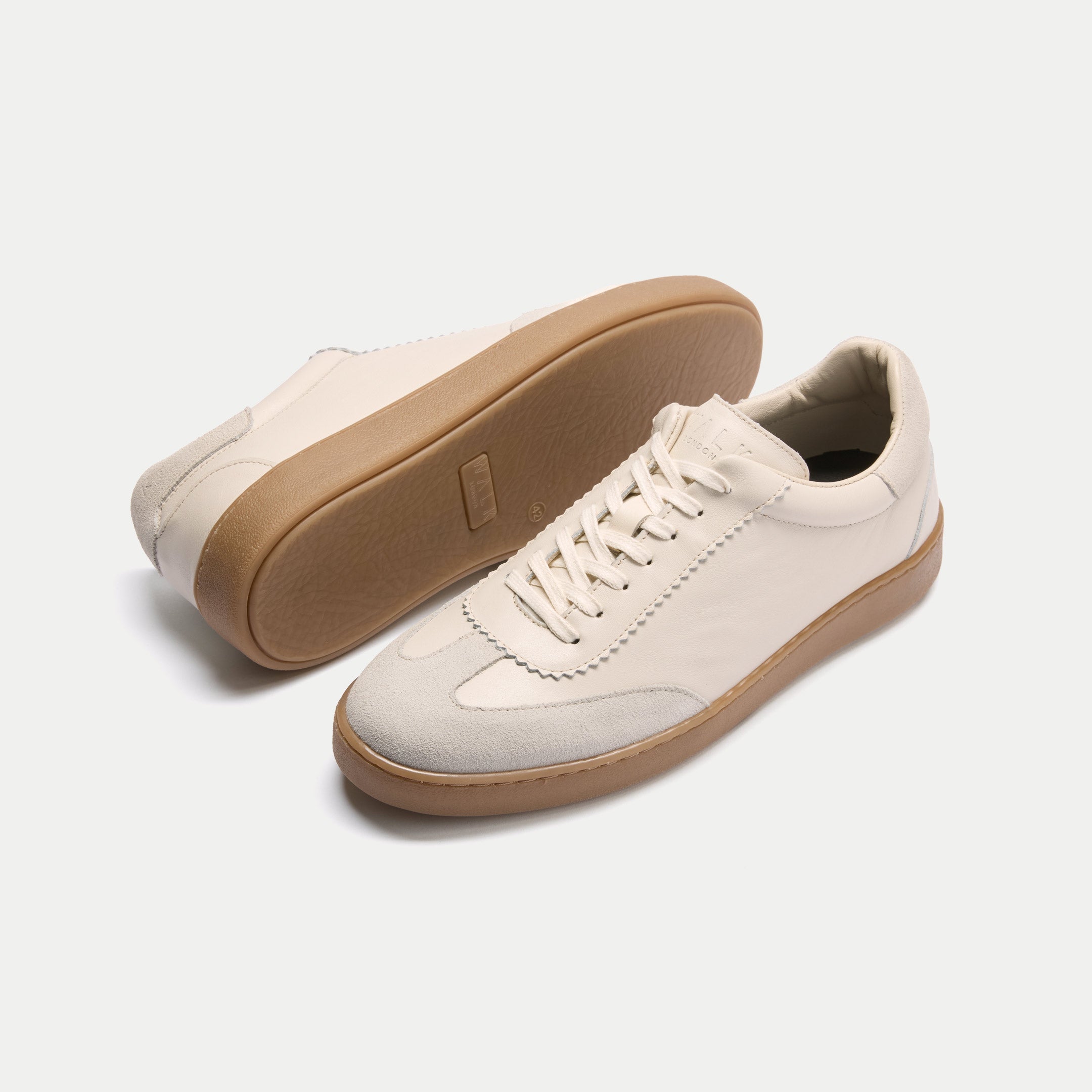 Mens Lisbon Trainer in Off White Leather | Walk London