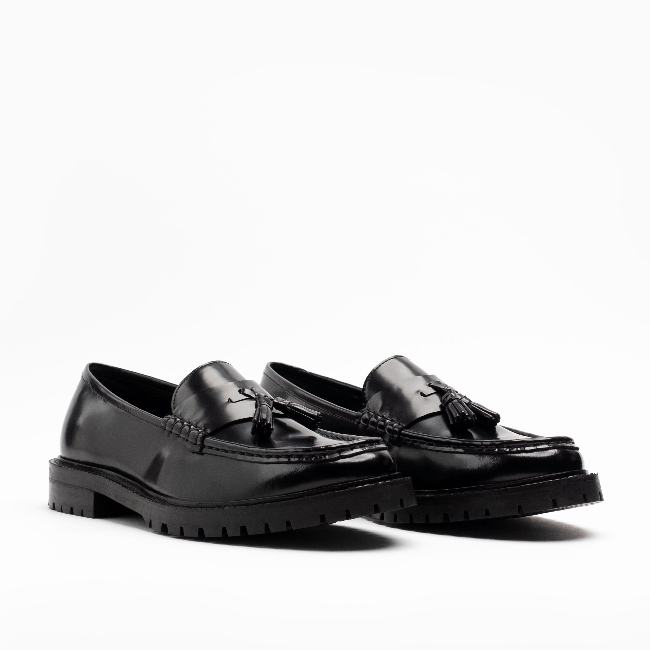 Walk London Mens Campus Tassel Loafer in Smooth Black Leather