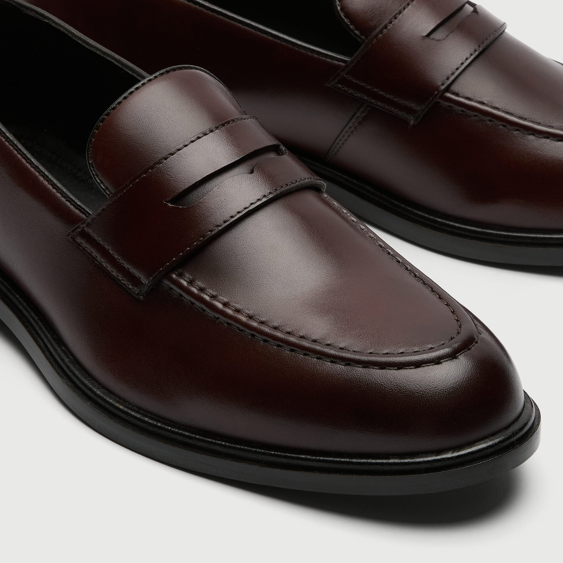 Walk London Putney Saddle loafer in brown leather