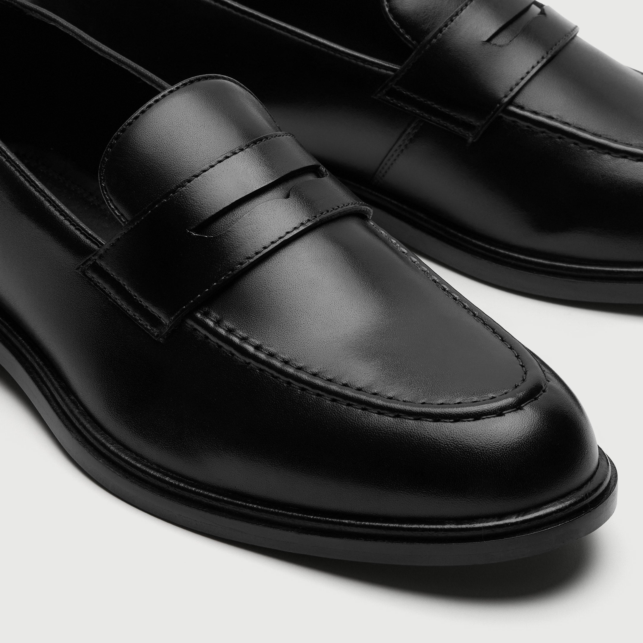 Walk London Putney Saddle loafer in Black leather