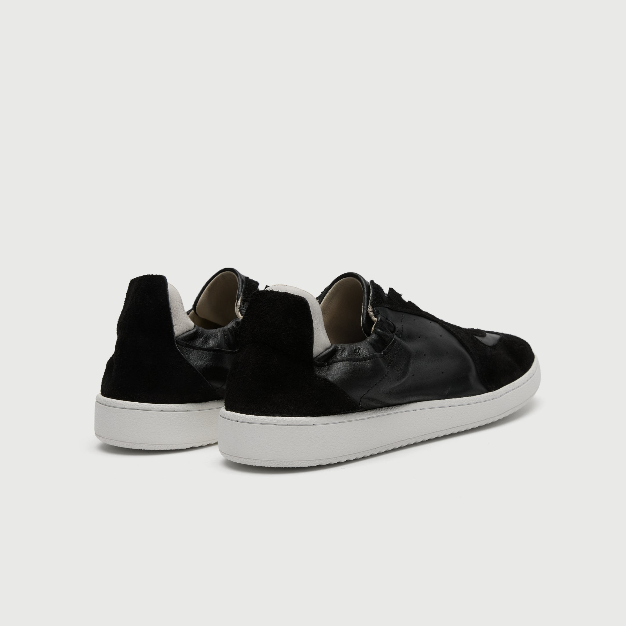 Walk London Rimini Men's Black Suede and Leather Elasticated Trainer heel view
