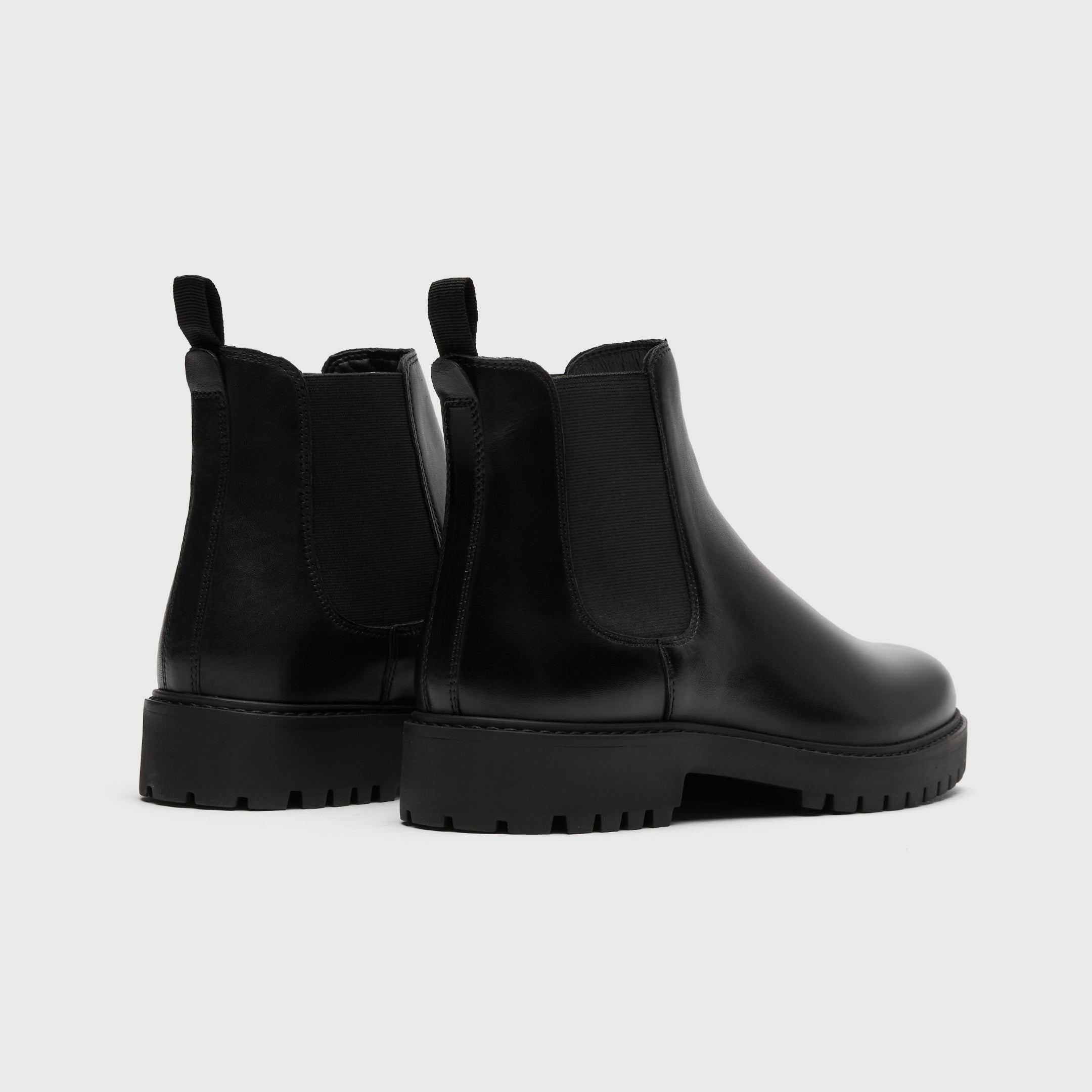 Walk London Sean Chelsea boot in black leather