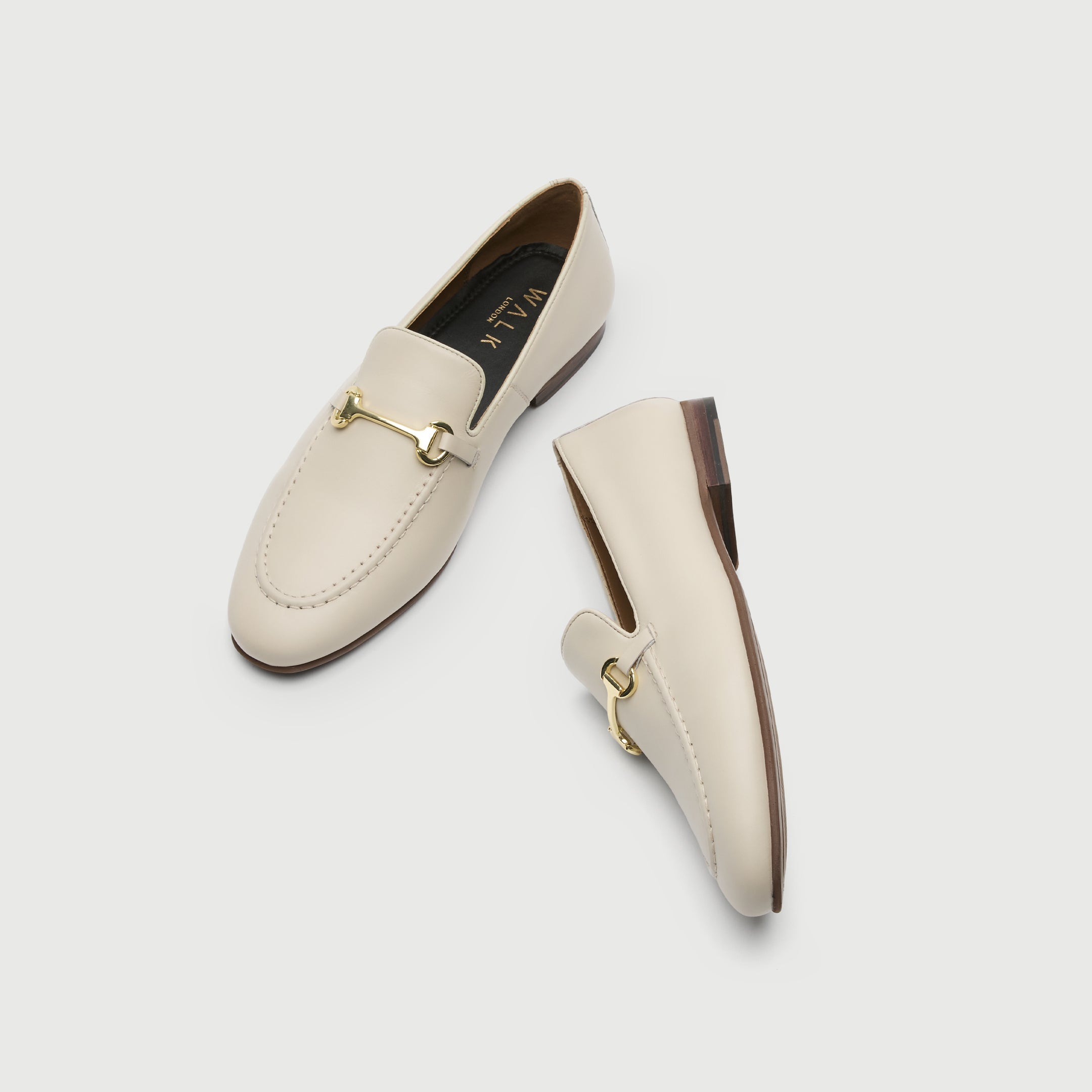 Walk London Mens Trent Trim Loafer in Off White Leather