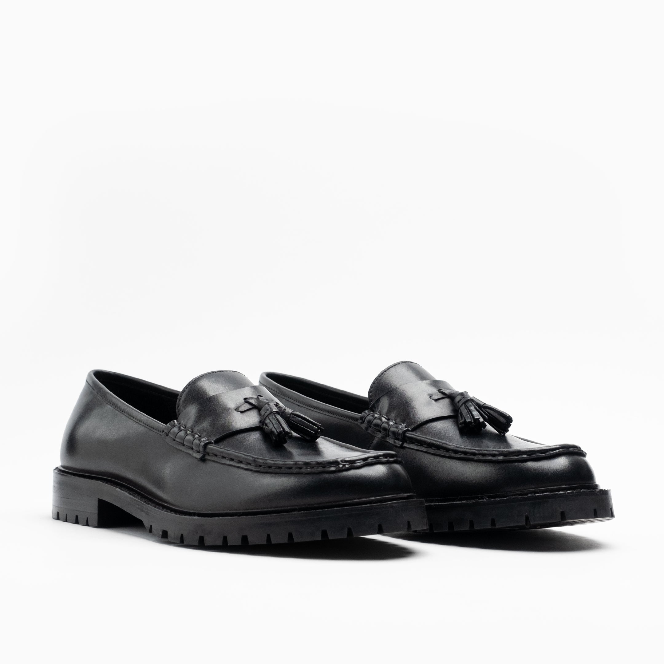 Walk London Mens Campus Tassel Loafer in Black Leather