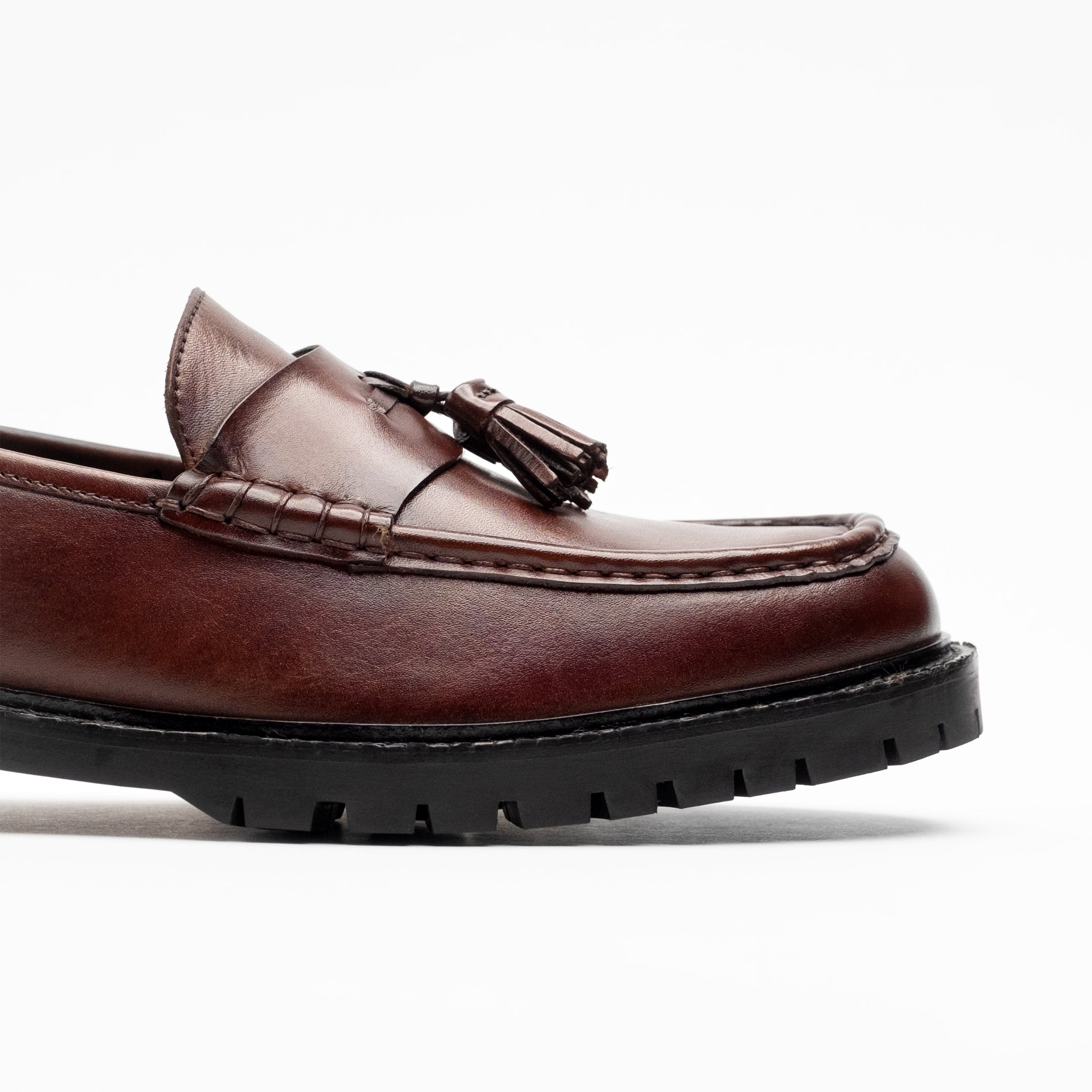 Walk London Mens Campus Tassel Loafer in Brown Leather