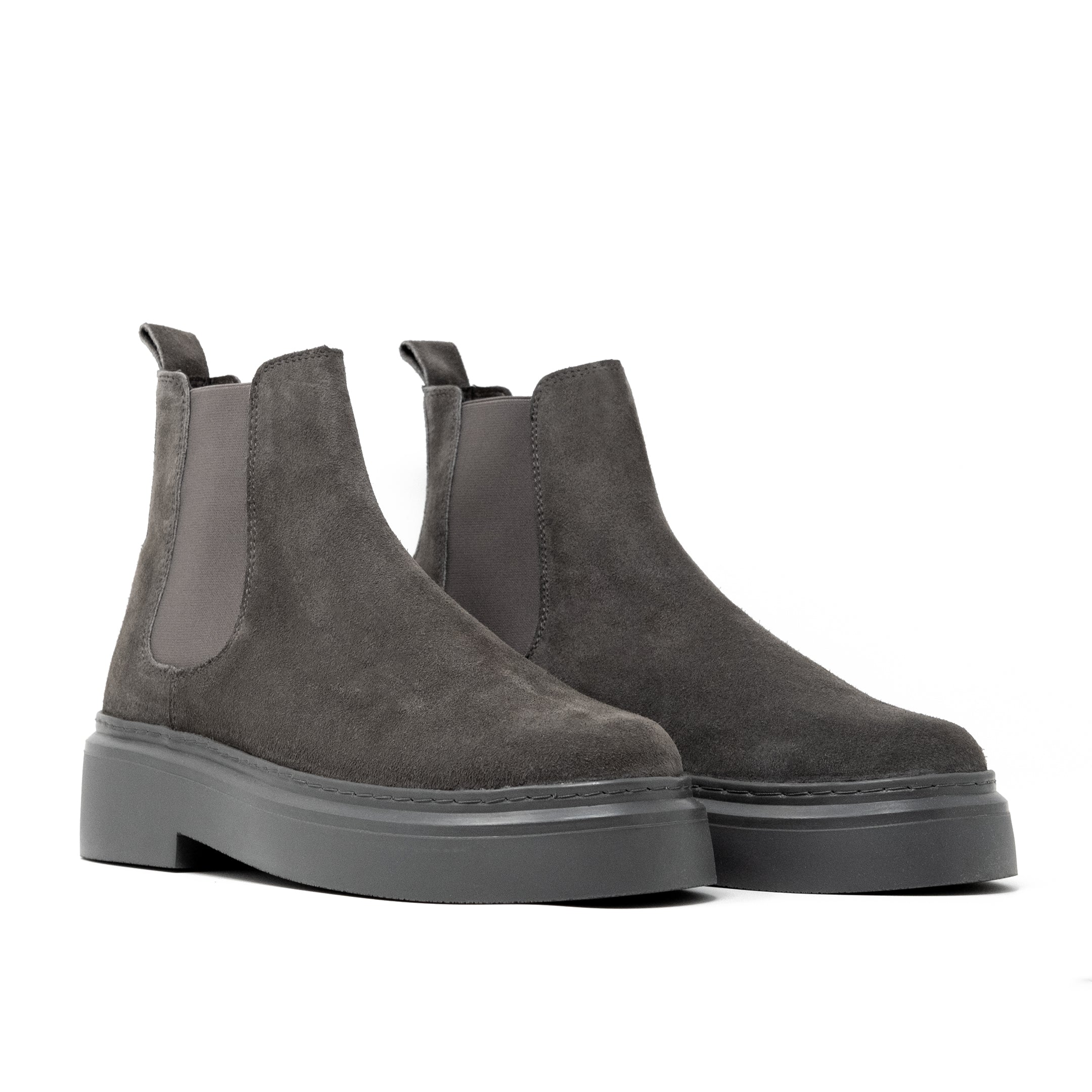 Walk London Club Chelsea Boot in Grey Nubuck