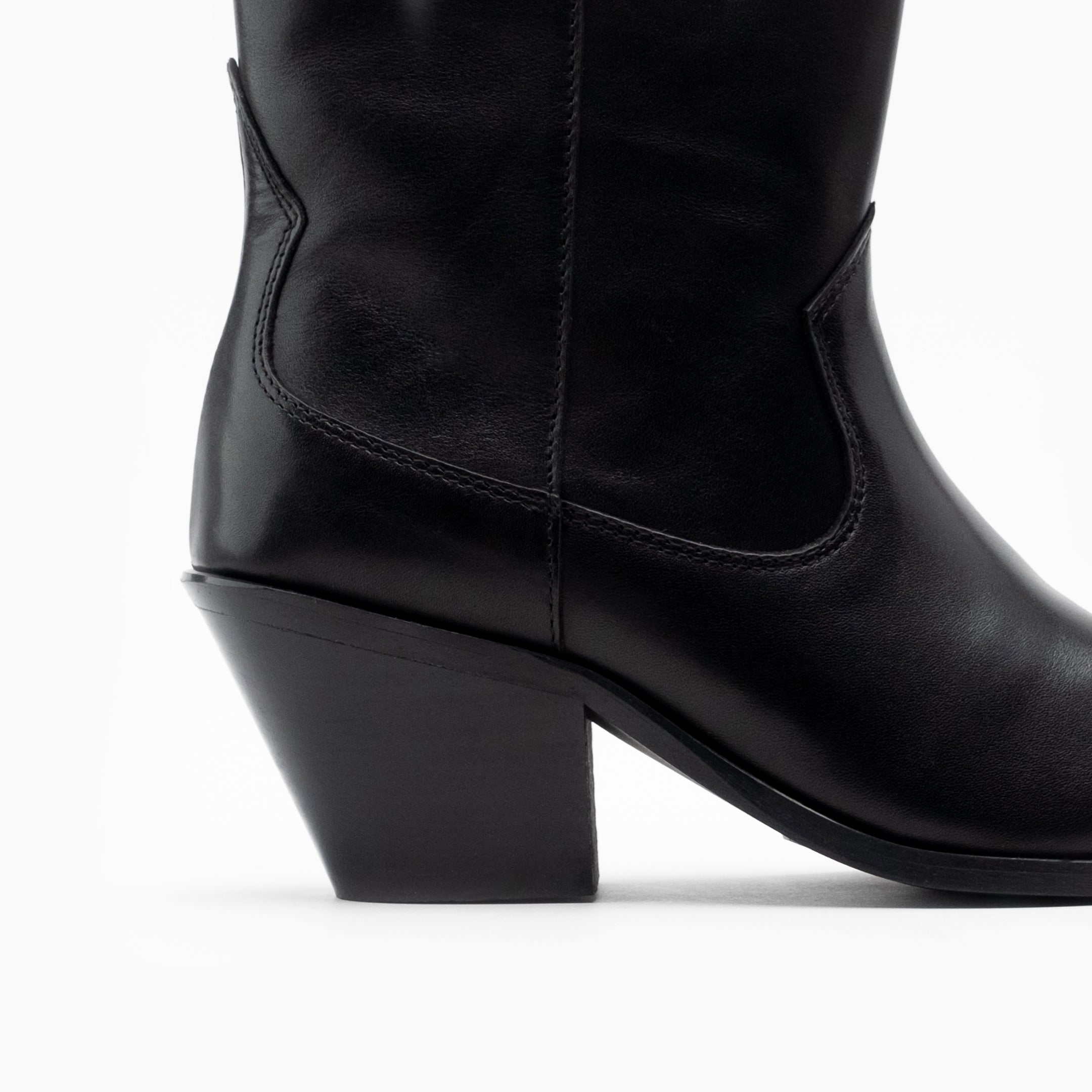 Walk London Womens Cora Western Boot in Black Leather