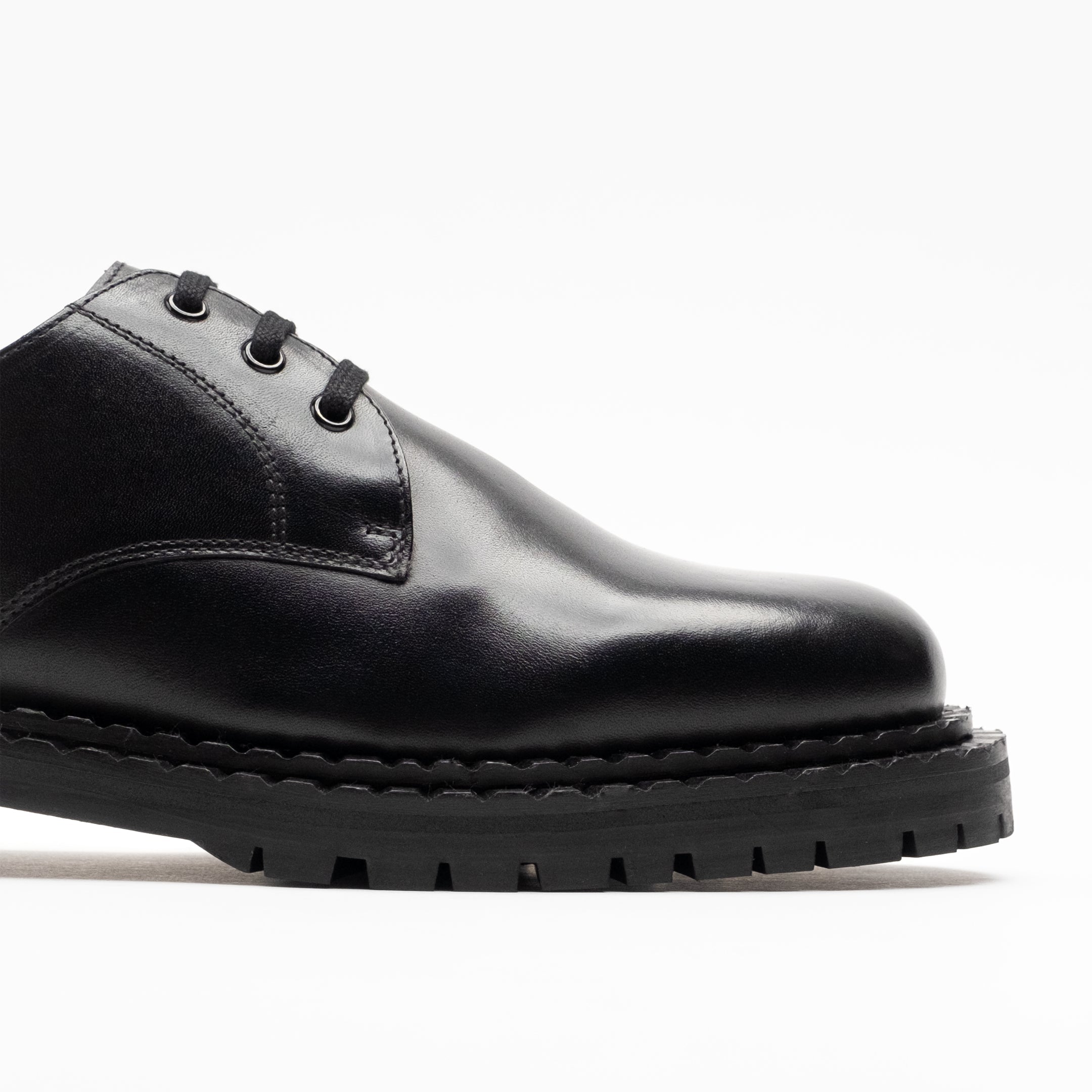 WALK London Mens Jagger Derby Shoe in Black Leather