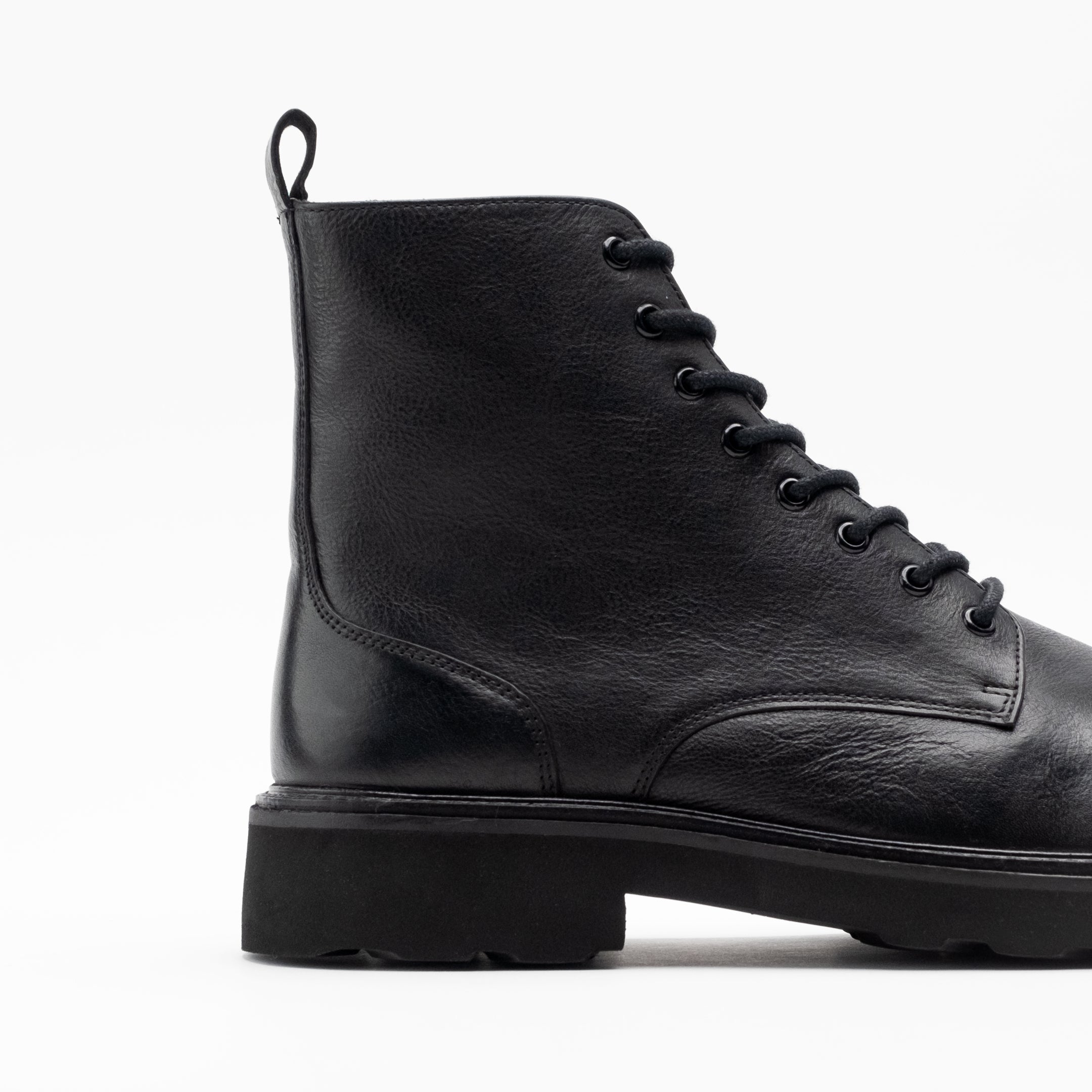 Walk London Mens - Max Toe Cap Boot - Black Leather