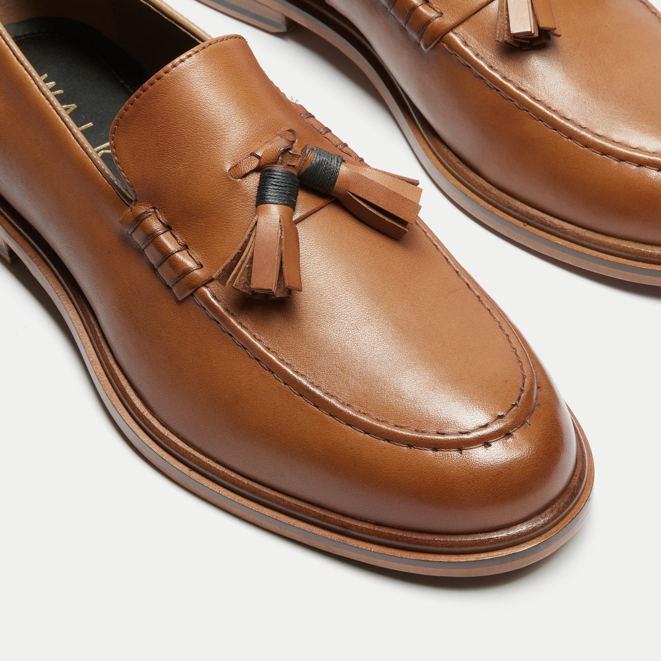 Walk London Mens Putney Tassel Loafer - Tan Leather