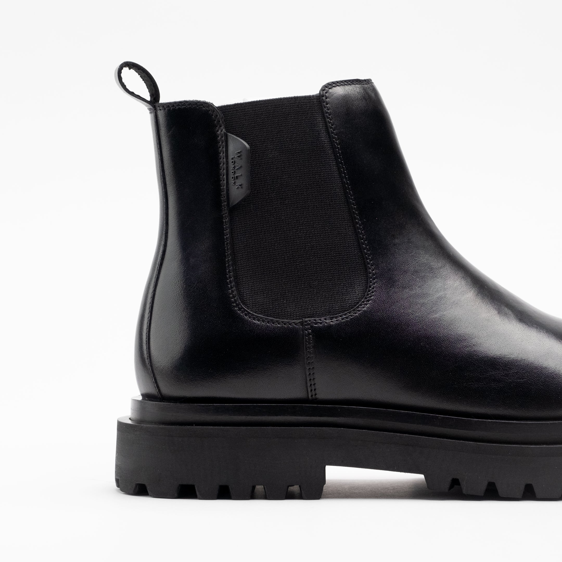 Walk London Mens Sully Chelsea Boot in Black Leather