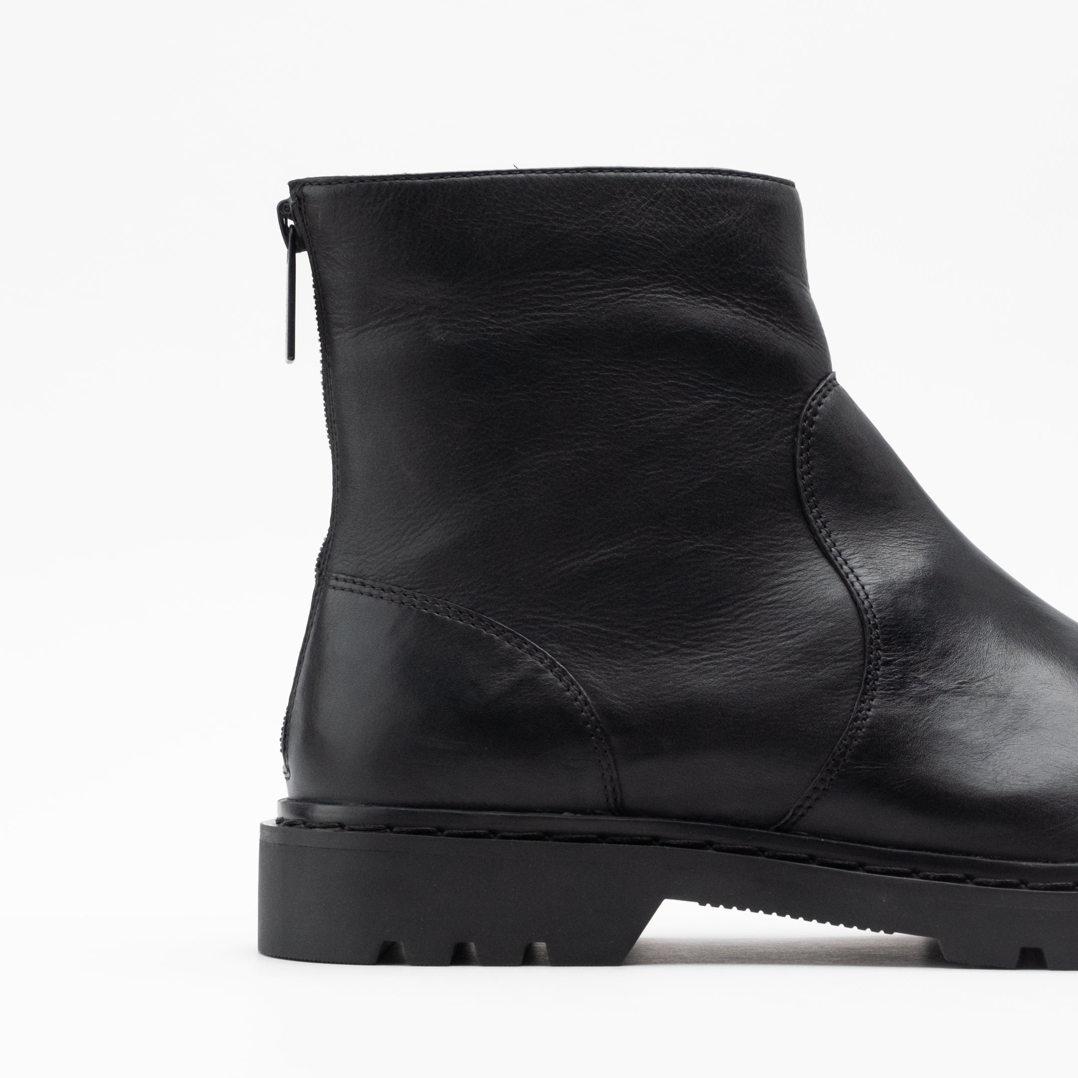 Walk London Mens Ziggy Back Zip Boot in Black Leather