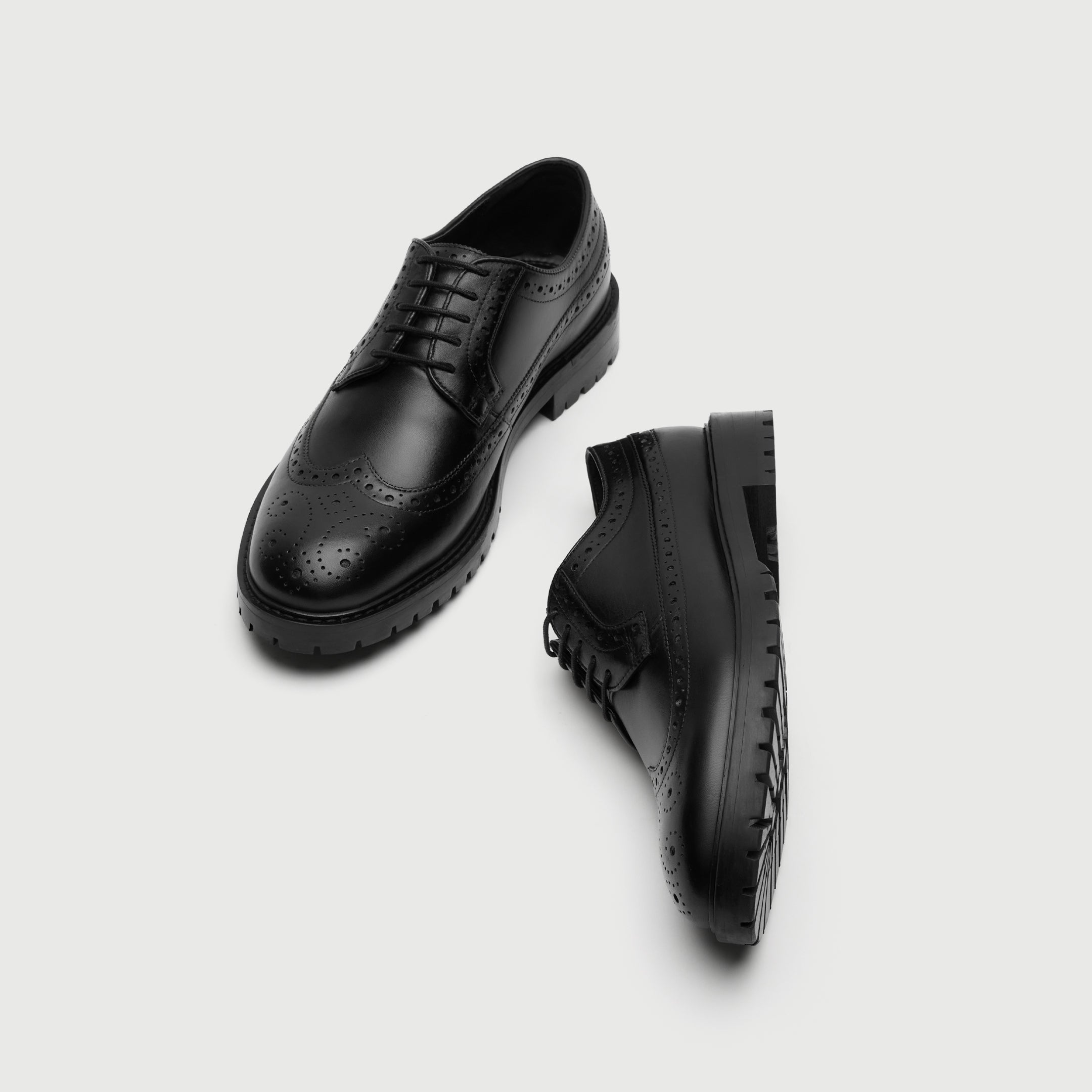 WALK London Mens James Brogue in Black Leather