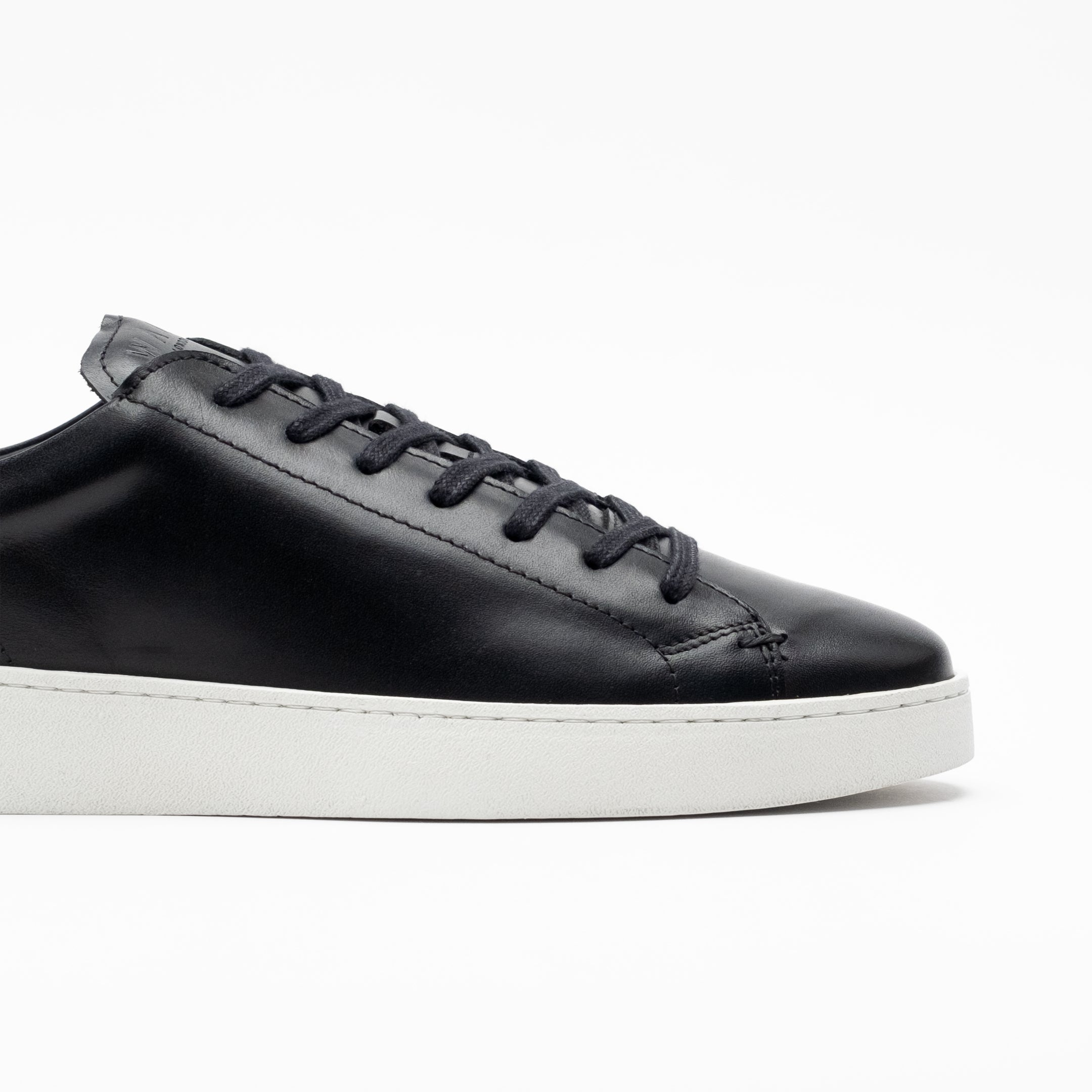 Walk London Mens Marco Trainer in Black Leather