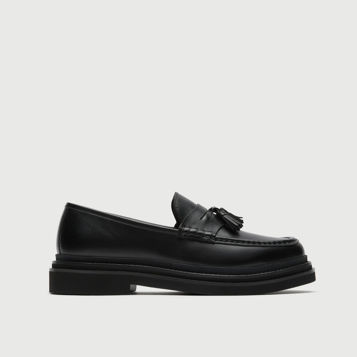 Trask Black Men\'s Sadler Loafer - Size 10M Relaxed Loafer Triple Black Leather Mens main image 4