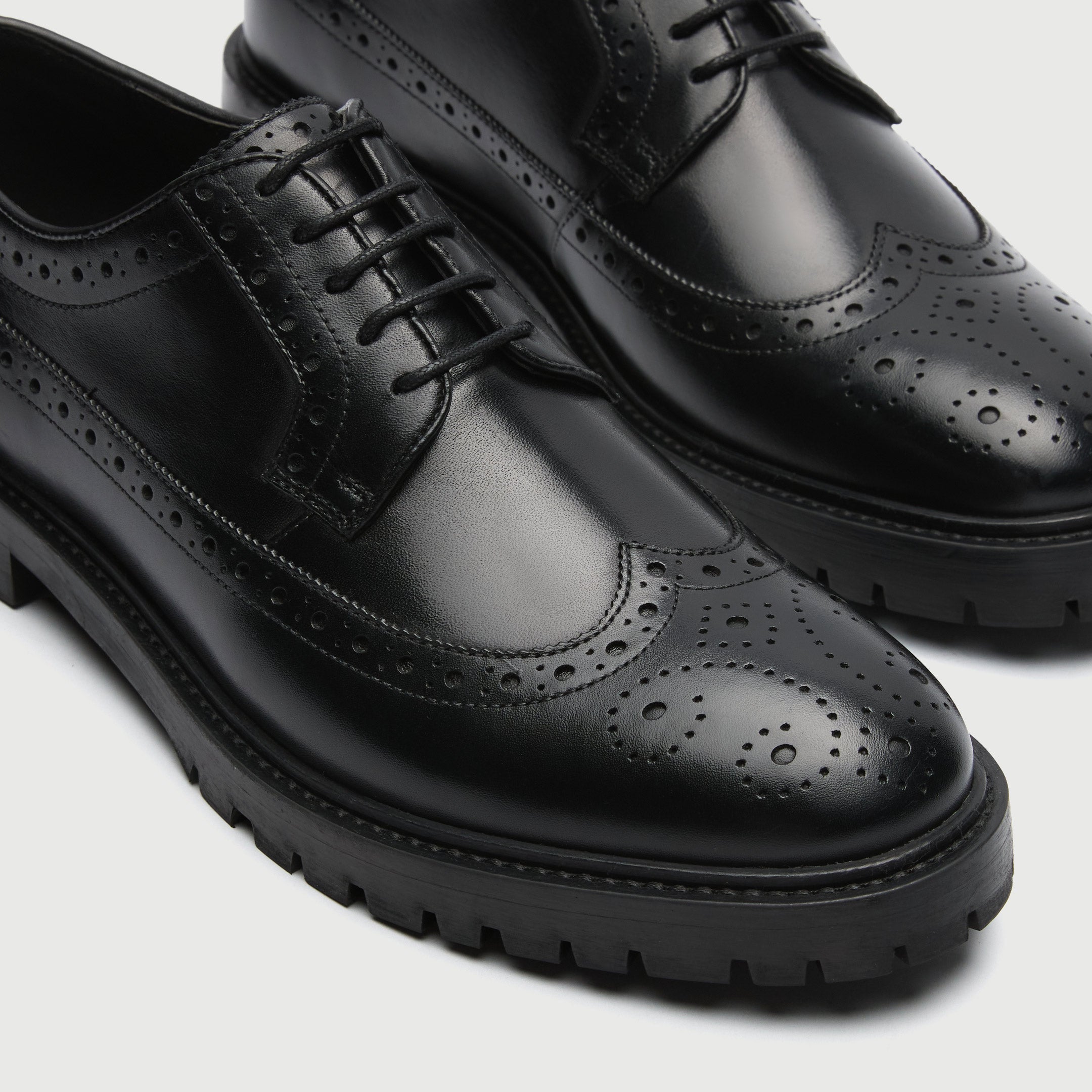 WALK London Mens James Brogue in Black Leather