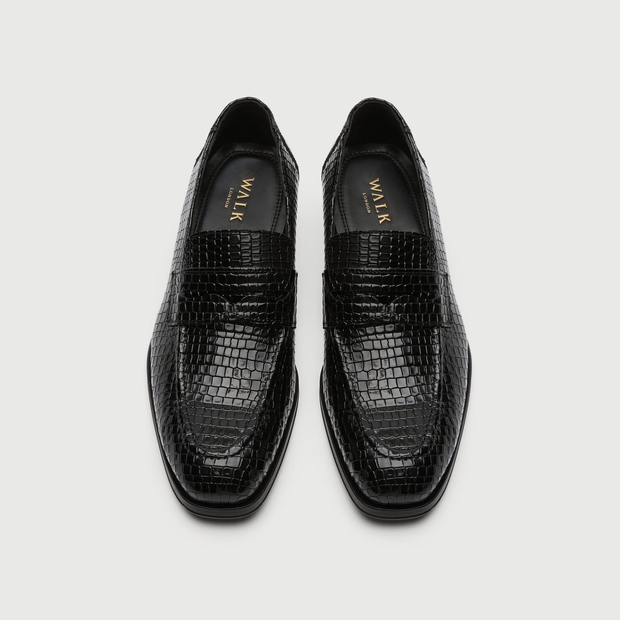 Walk London Lennon Saddle loafer in black leather with emboss