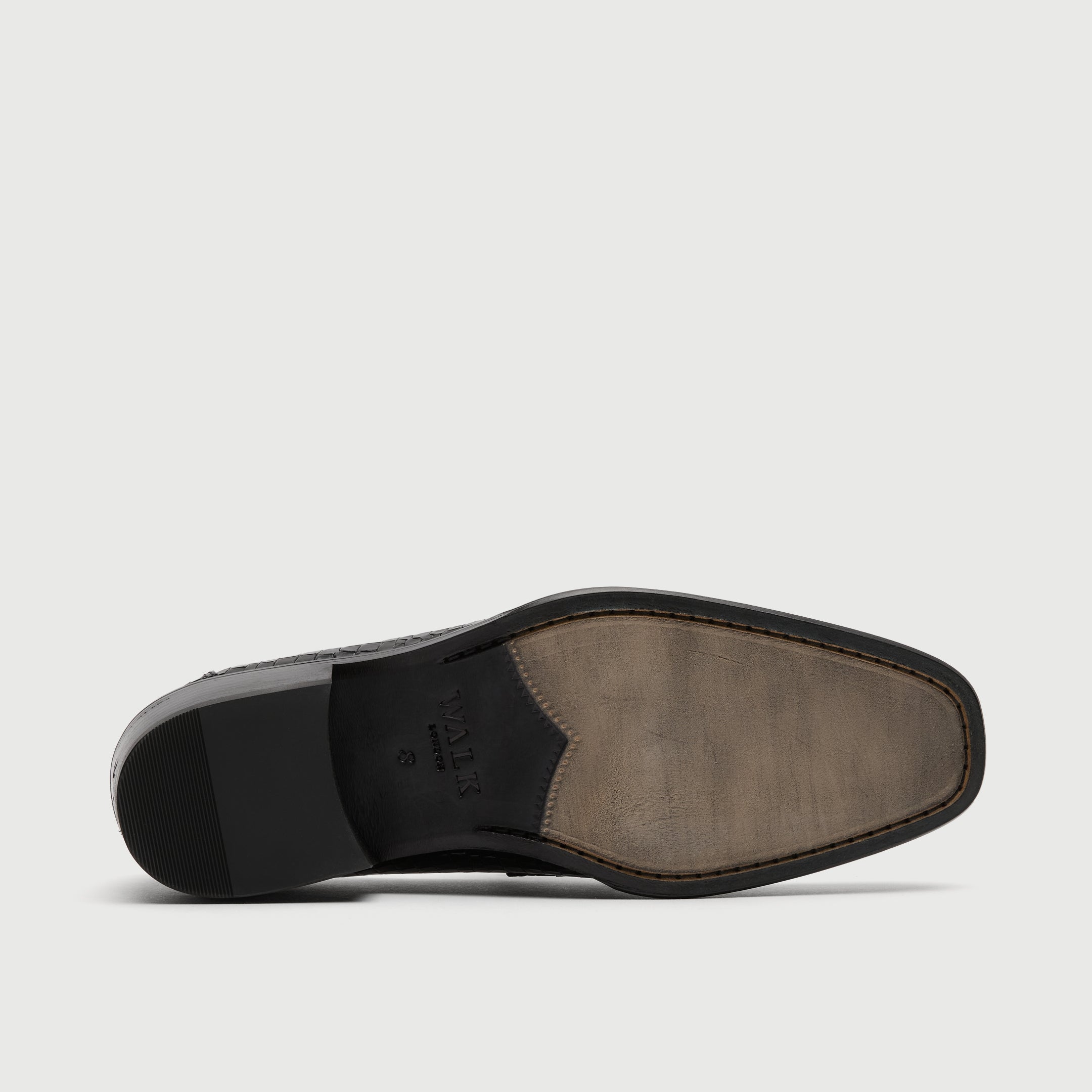 Walk London Lennon Saddle loafer in black leather with emboss