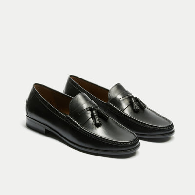 Walk London Mens Tino Tassel Loafer in Black Leather