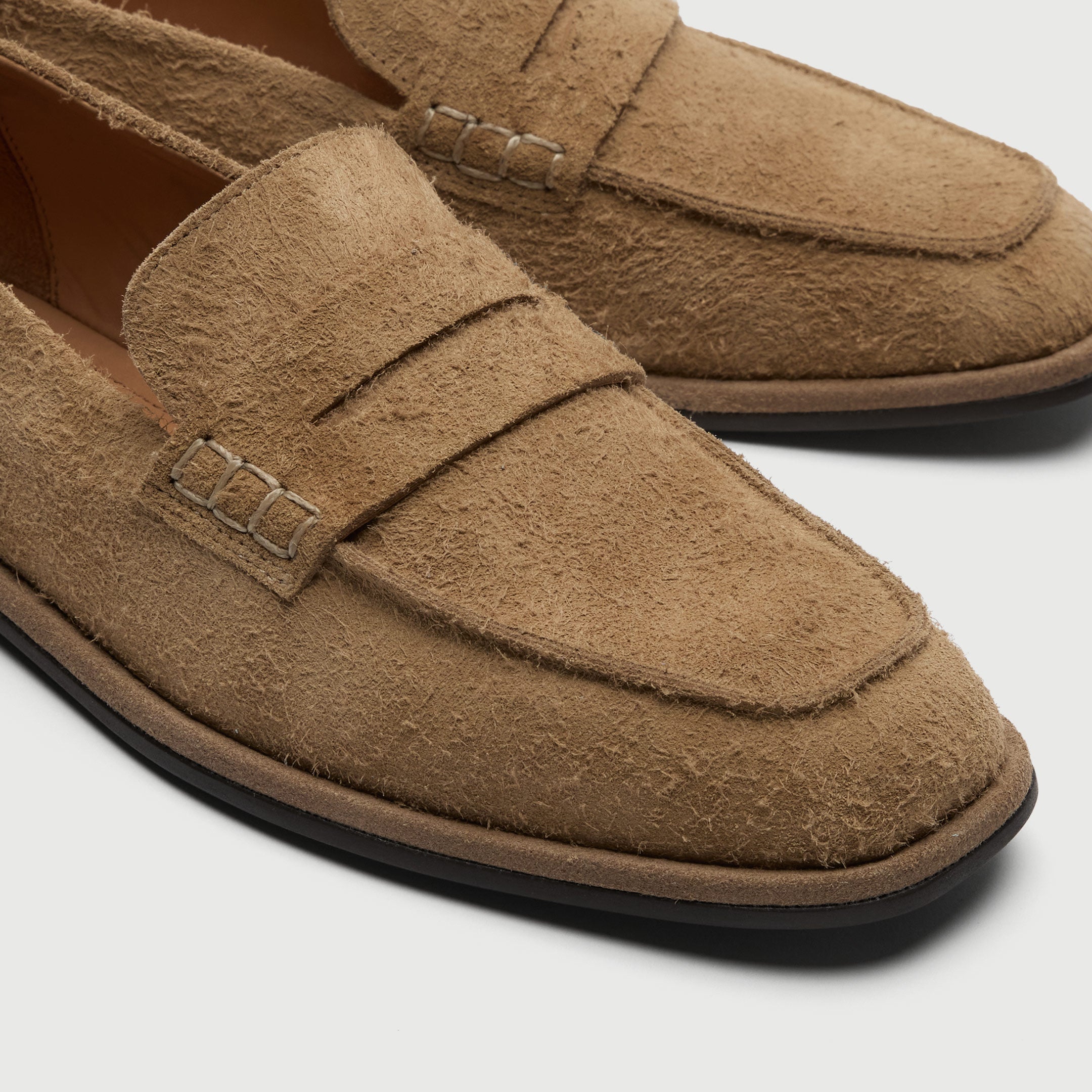 Walk London Sorrento Tan Brushed Suede Saddle Loafer close up view of toe