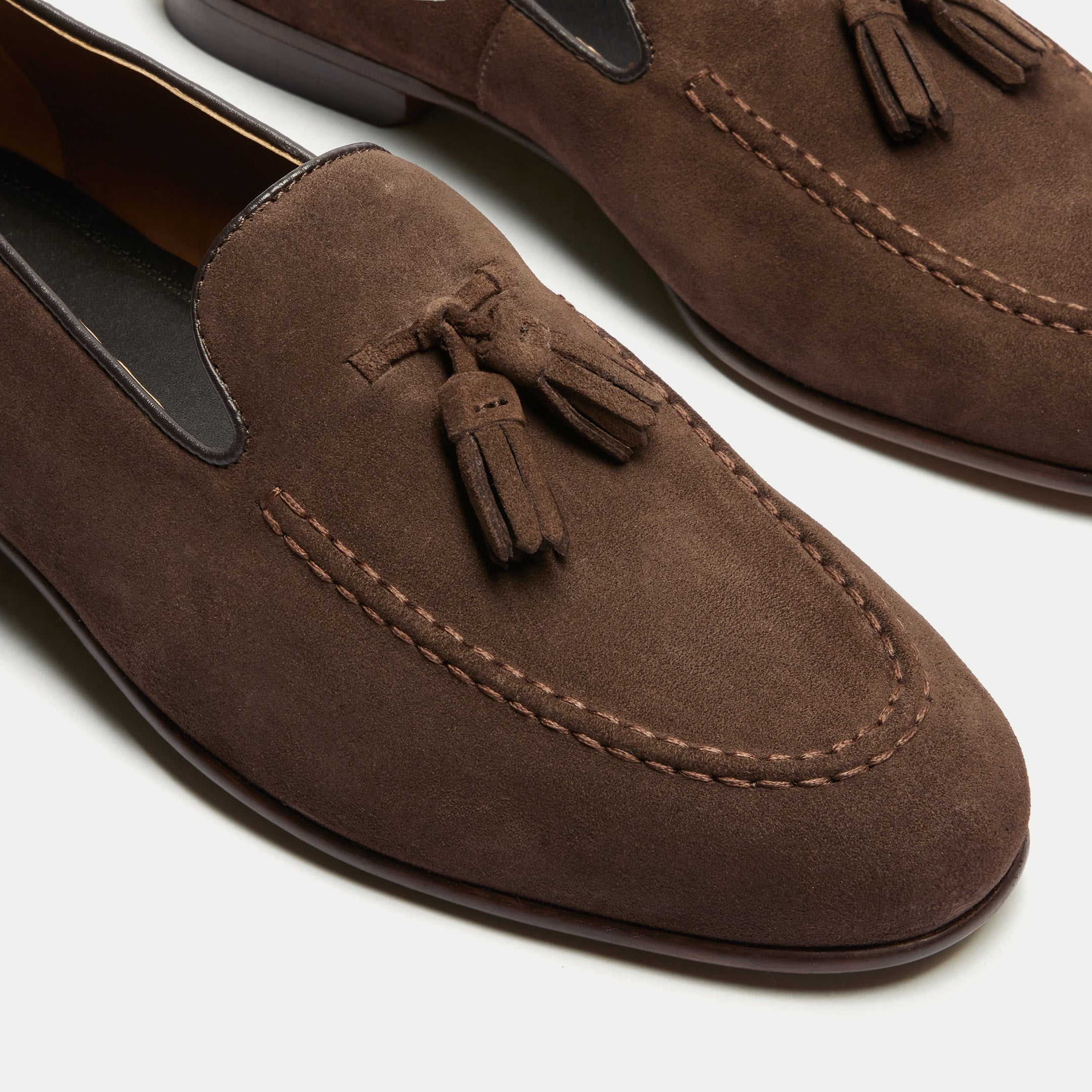 Walk London Mens Trent Tassel Loafer in Brown Suede