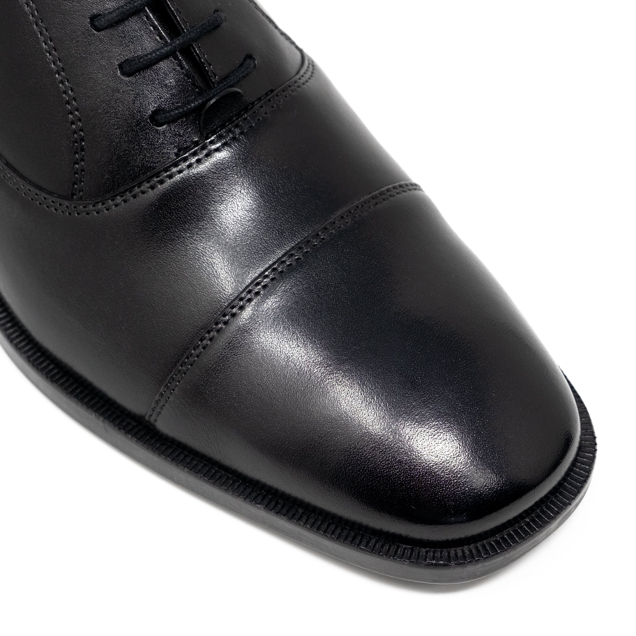 Walk London Mens Alex Toe Cap Shoe in Black Leather