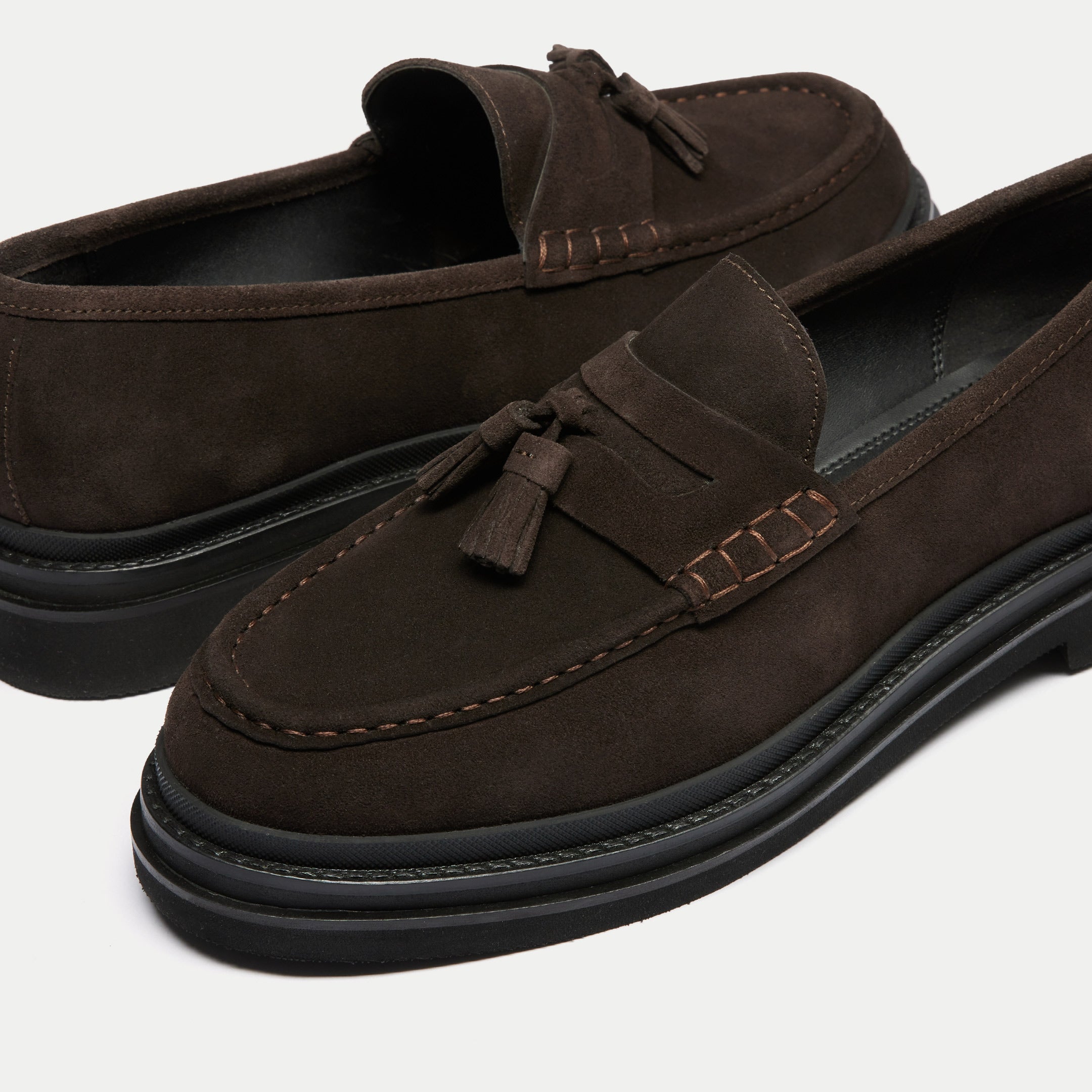 Walk London Mens Brooklyn Tassel Loafer in Brown Suede