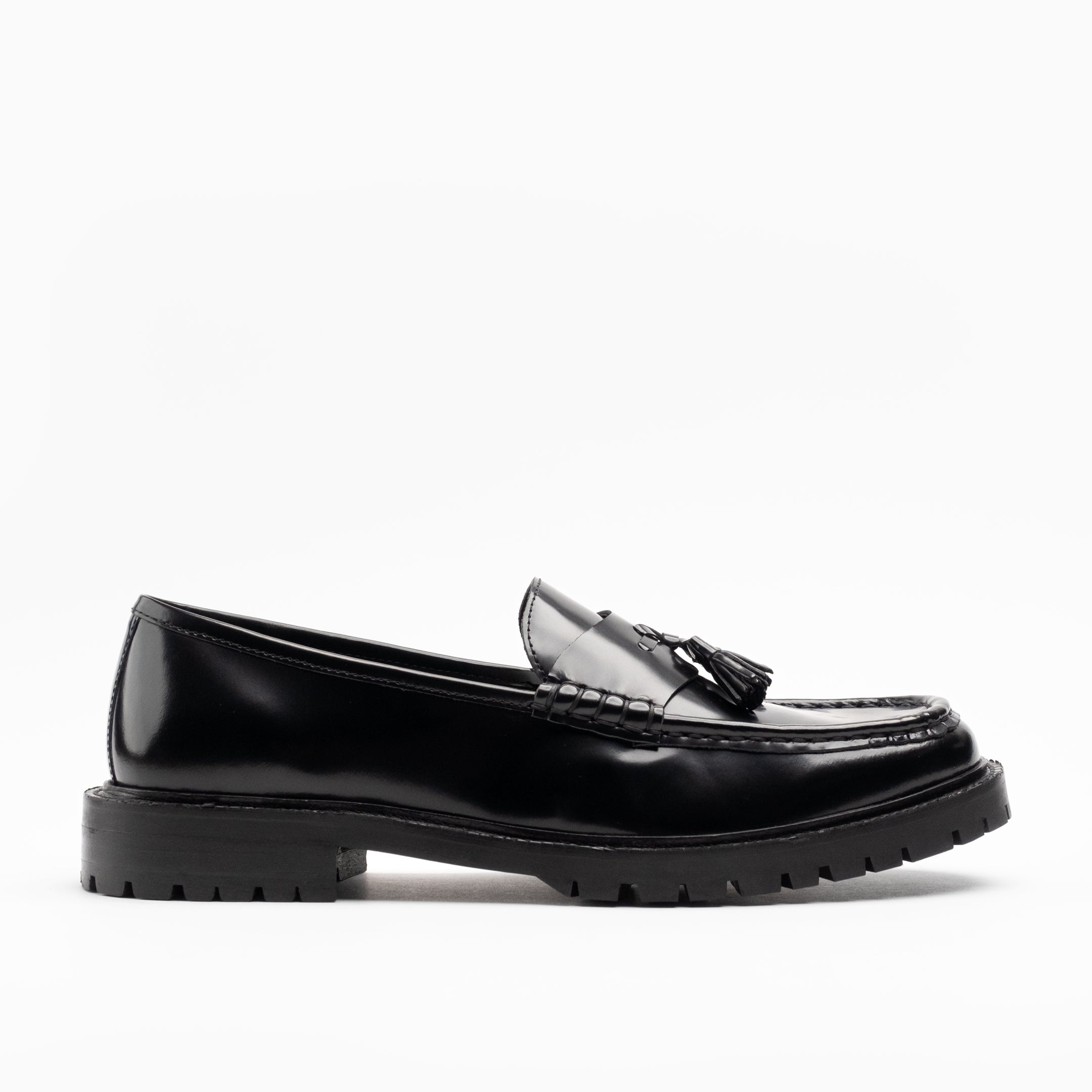 Walk London Mens Campus Tassel Loafer in Smooth Black Leather