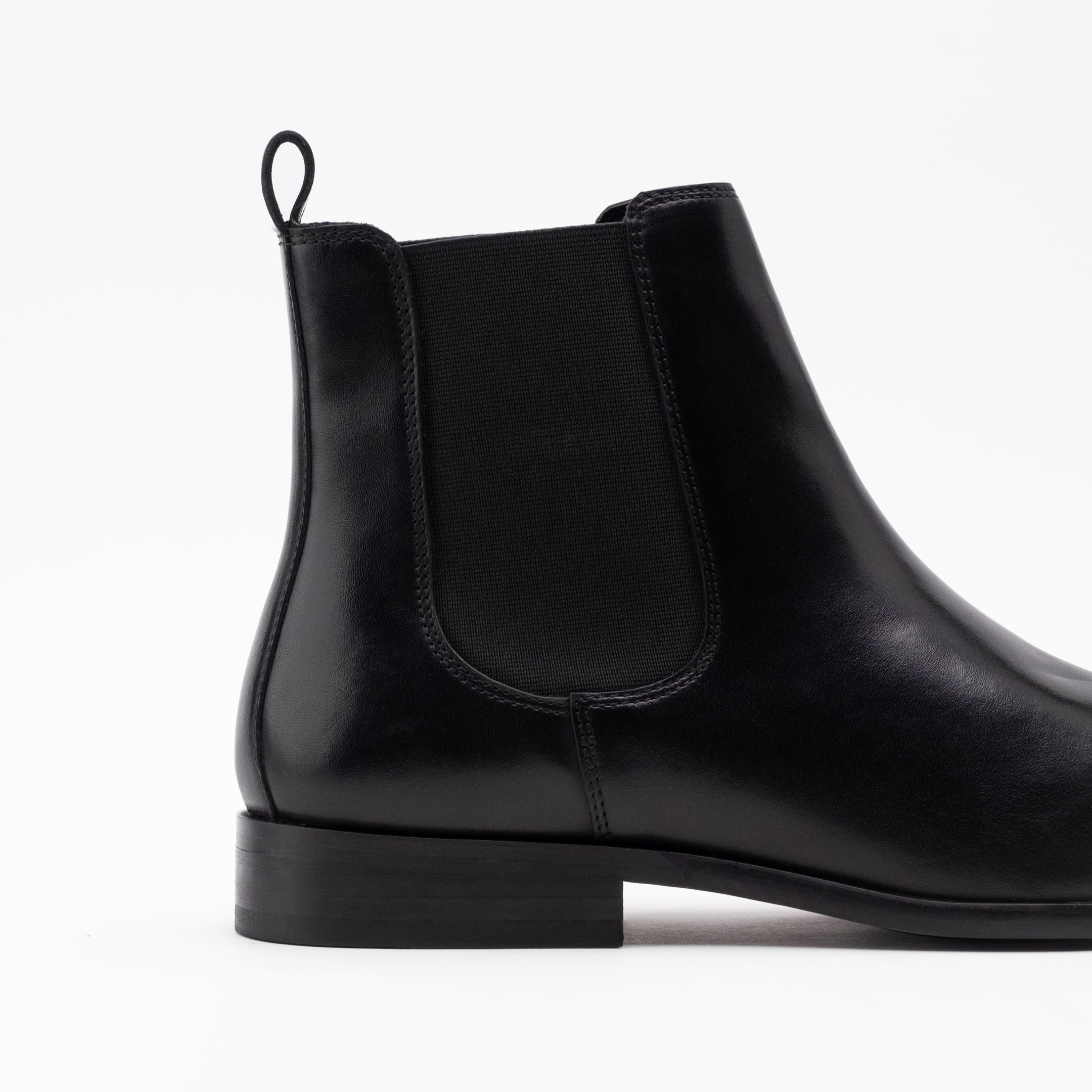 Walk London Mens City Chelsea Boot in Black Leather