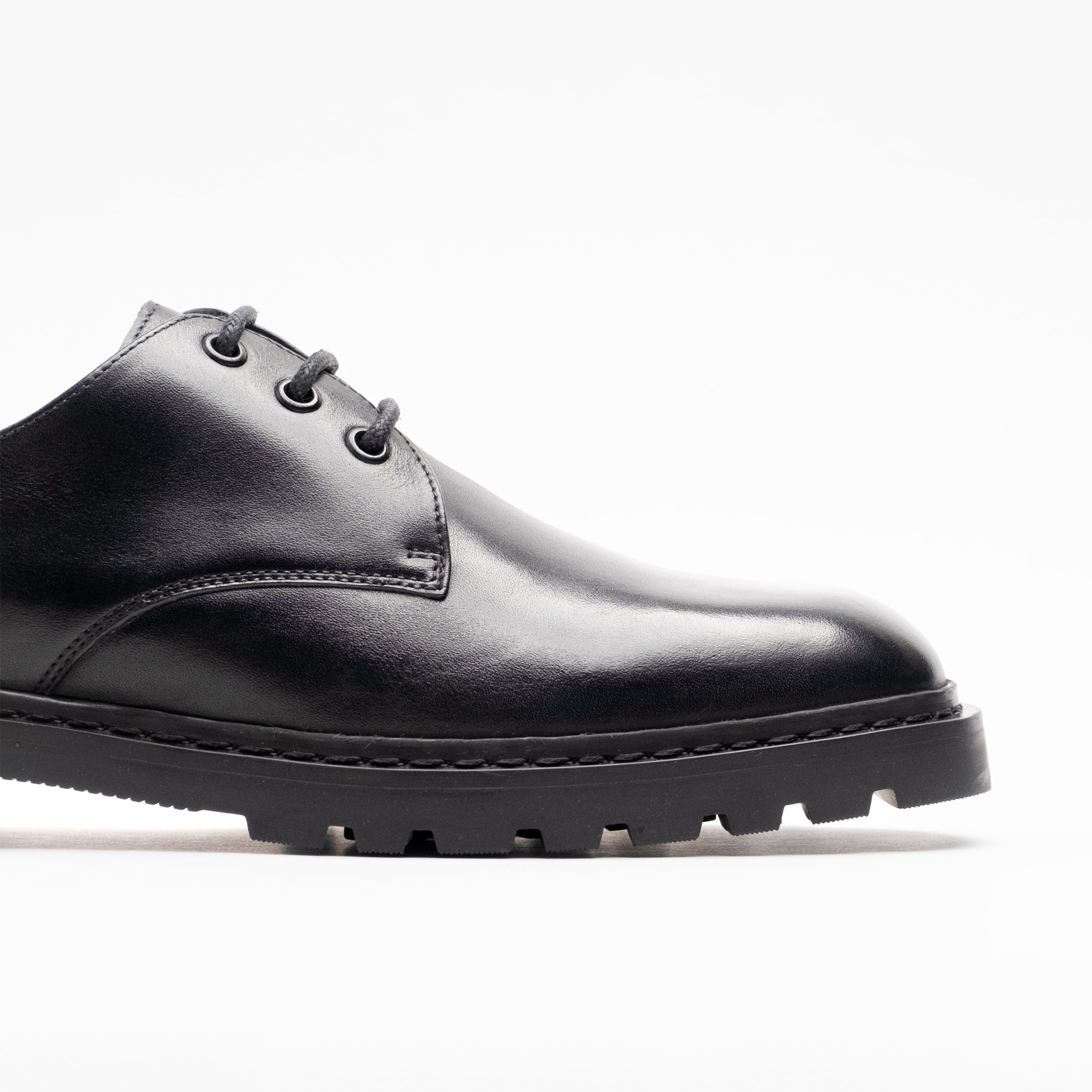 Walk London Mens Milano Derby Shoe in Black Leather